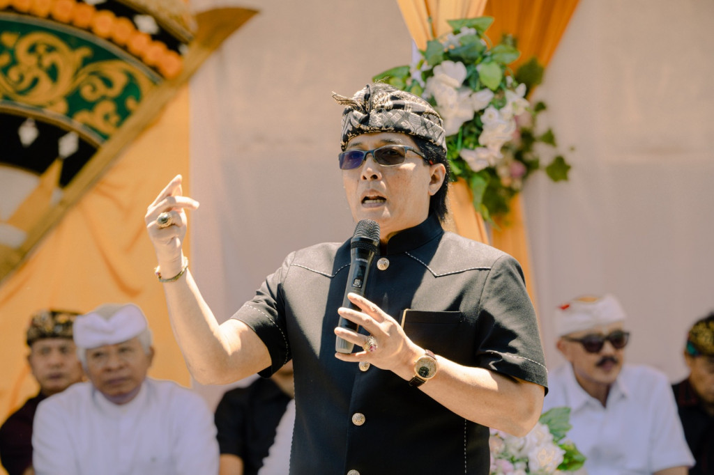 Bupati Nyoman Giri Prasta Dukung Ngaben Masal di Batur, Kintamani